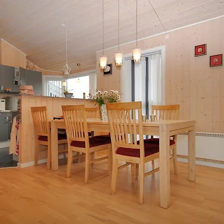 Holiday Blabaerstien D- 520 * Torup Strand